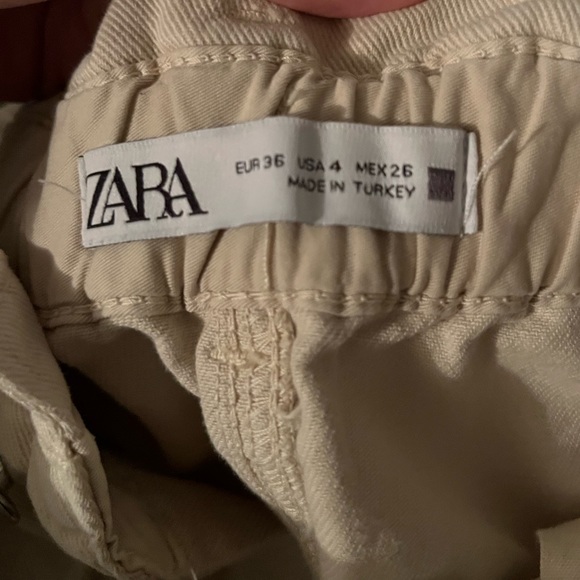 Zara Khaki Paper-Bag Jeans - Picture 6 of 6